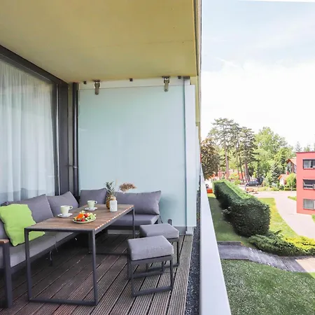 Apartment Bl Lakeside With Pool, Medences Apartman, Privat Partszakasszal